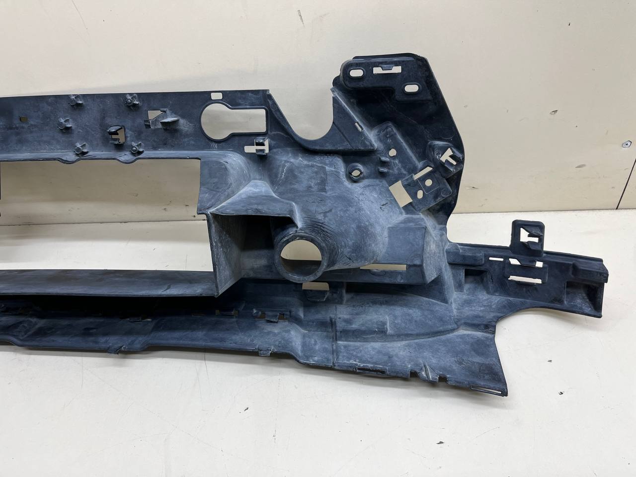 Кронштейн переднего бампера Mercedes-Benz GLE Coupe (C292)  2015-2019