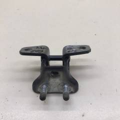 Петля двери задней правой верхняя Mitsubishi Outlander (GF) 2012>