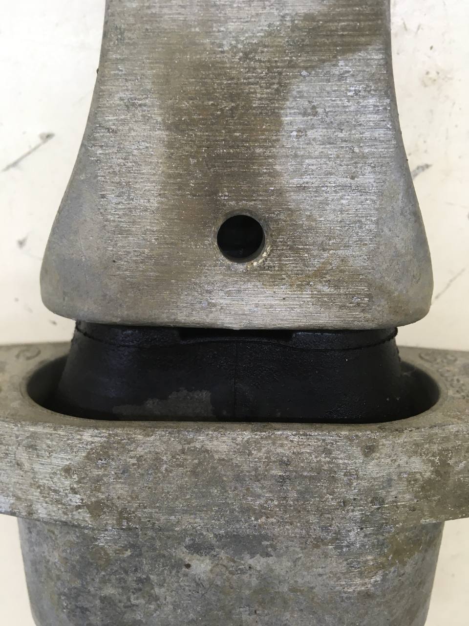 Опора двигателя задняя Hyundai Santa Fe (TM) 2018-2022