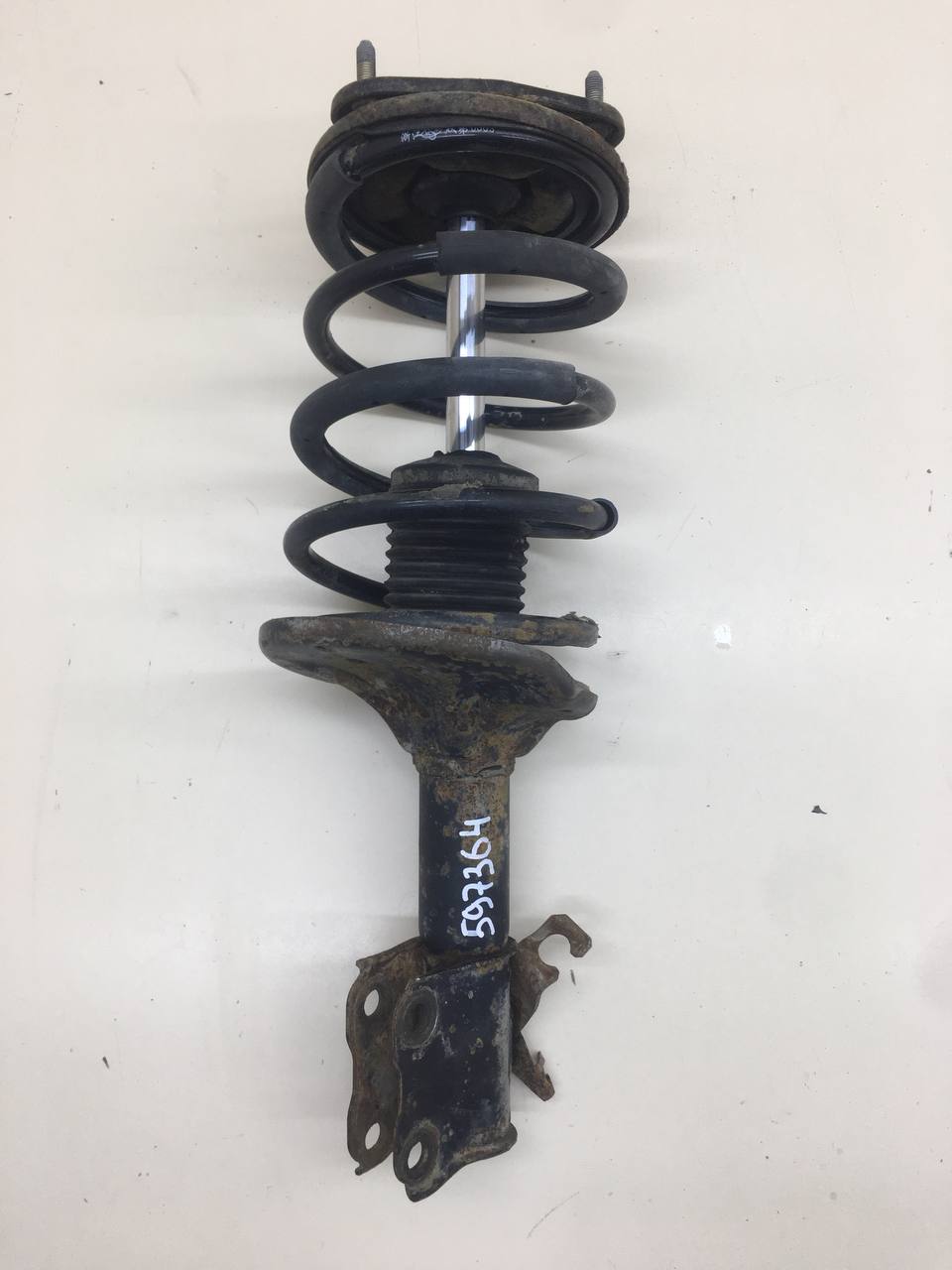 Амортизатор передний Vortex Estina 2008-2012