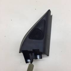 Крышка зеркала внутренняя правая Volkswagen Passat B7 2011-2015