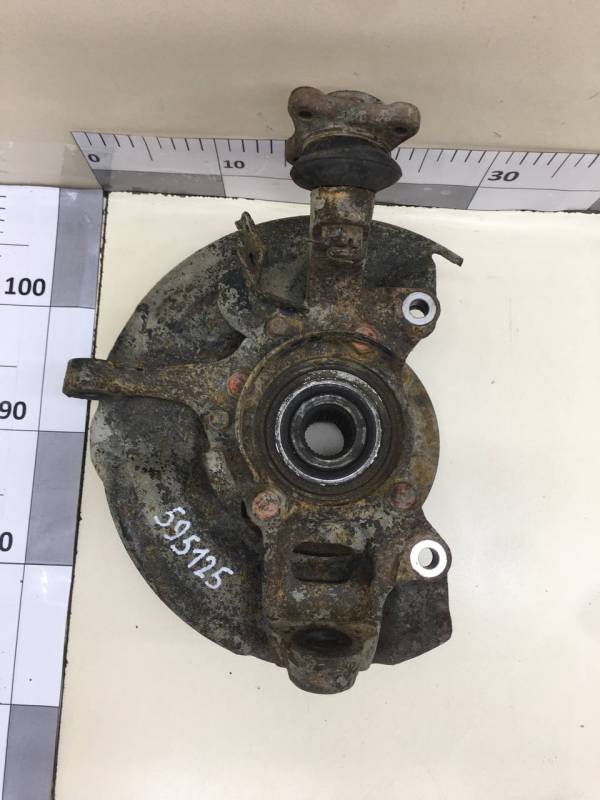 Кулак поворотный передний правый Mitsubishi L200 (KB) 2006-2016