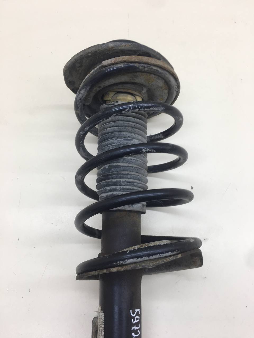 Амортизатор передний левый Peugeot 206 1998-2012