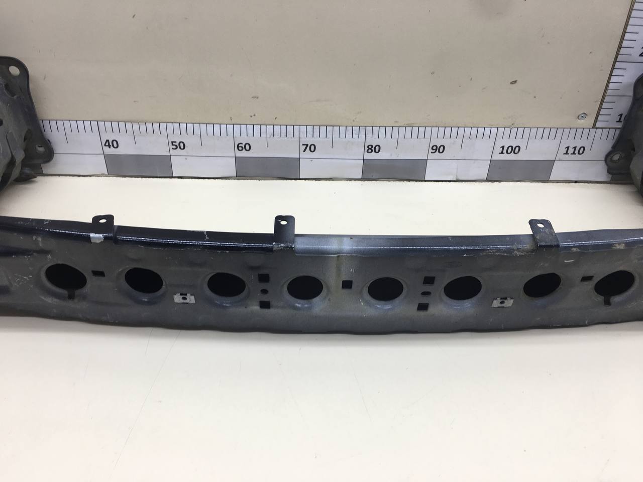 Усилитель переднего бампера Ford Kuga (CBS) 2012>