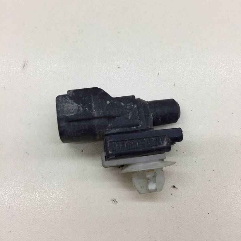 Датчик температуры воздуха Mitsubishi L200 (KB) 2006-2016