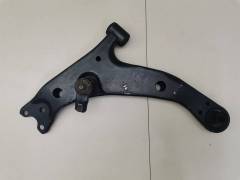 Рычаг передний нижний левый Toyota Caldina (T190) 1992-1995