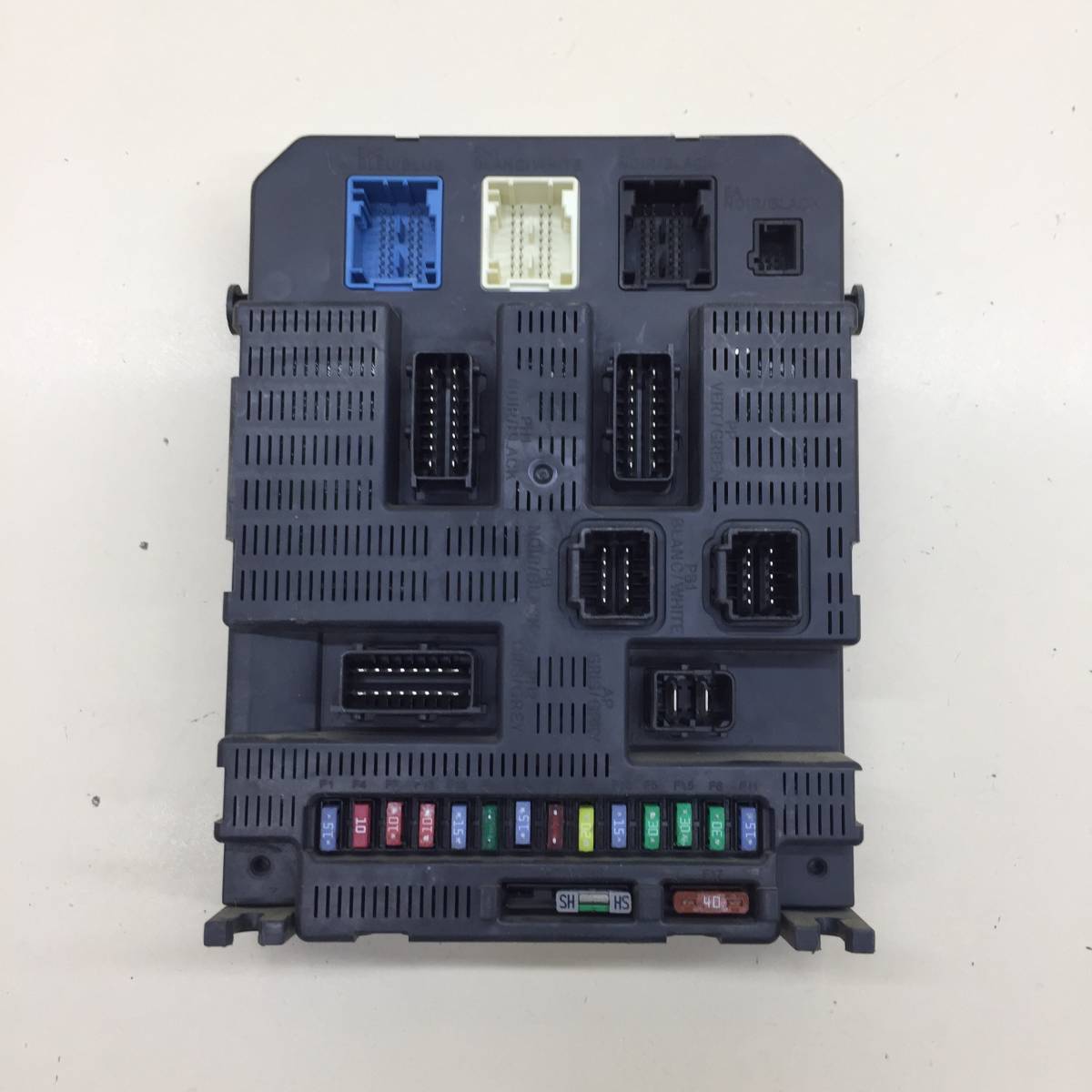 Блок предохранителей Peugeot 308 2007>