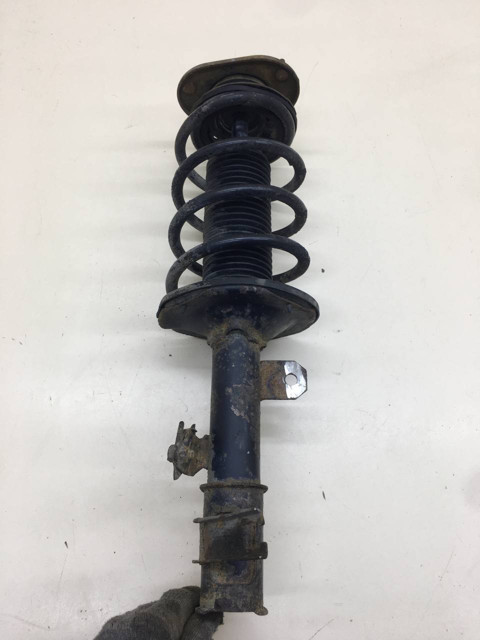 Амортизатор передний правый Geely Emgrand EC7 2008>