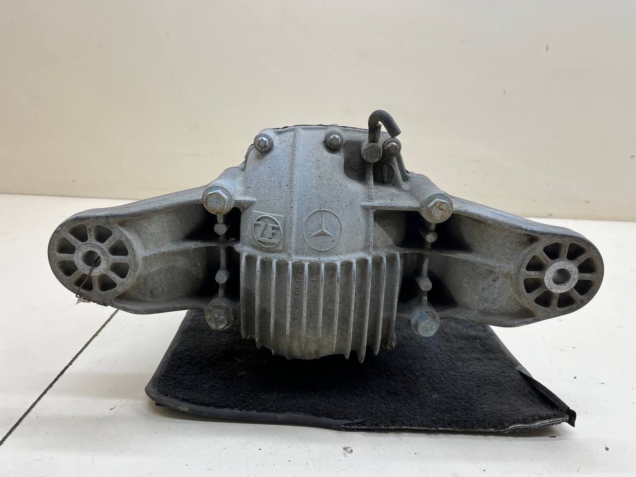 Редуктор заднего моста Mercedes-Benz R-Class (W251) 2005>