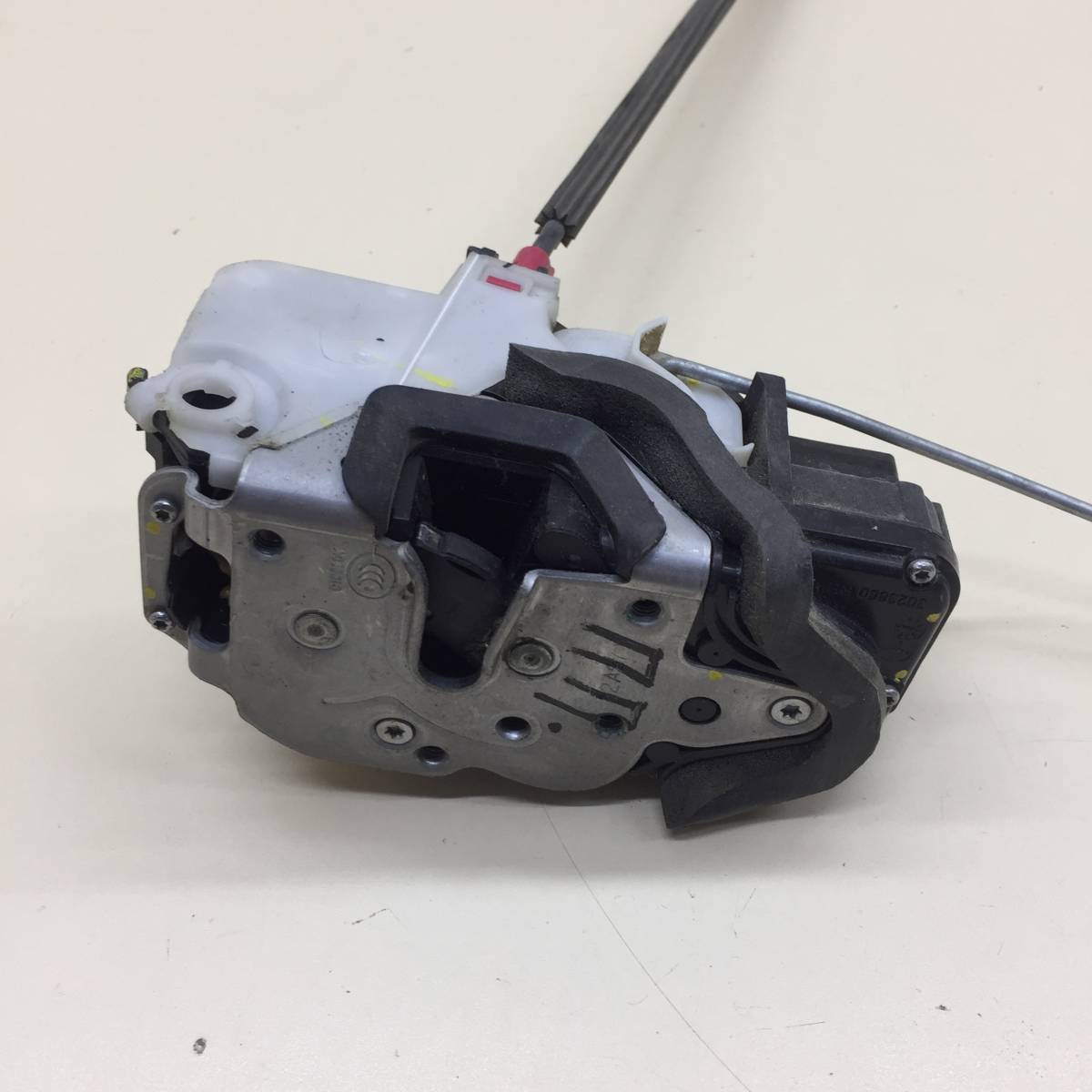 Замок двери передней правой Chevrolet Aveo T300 2011>