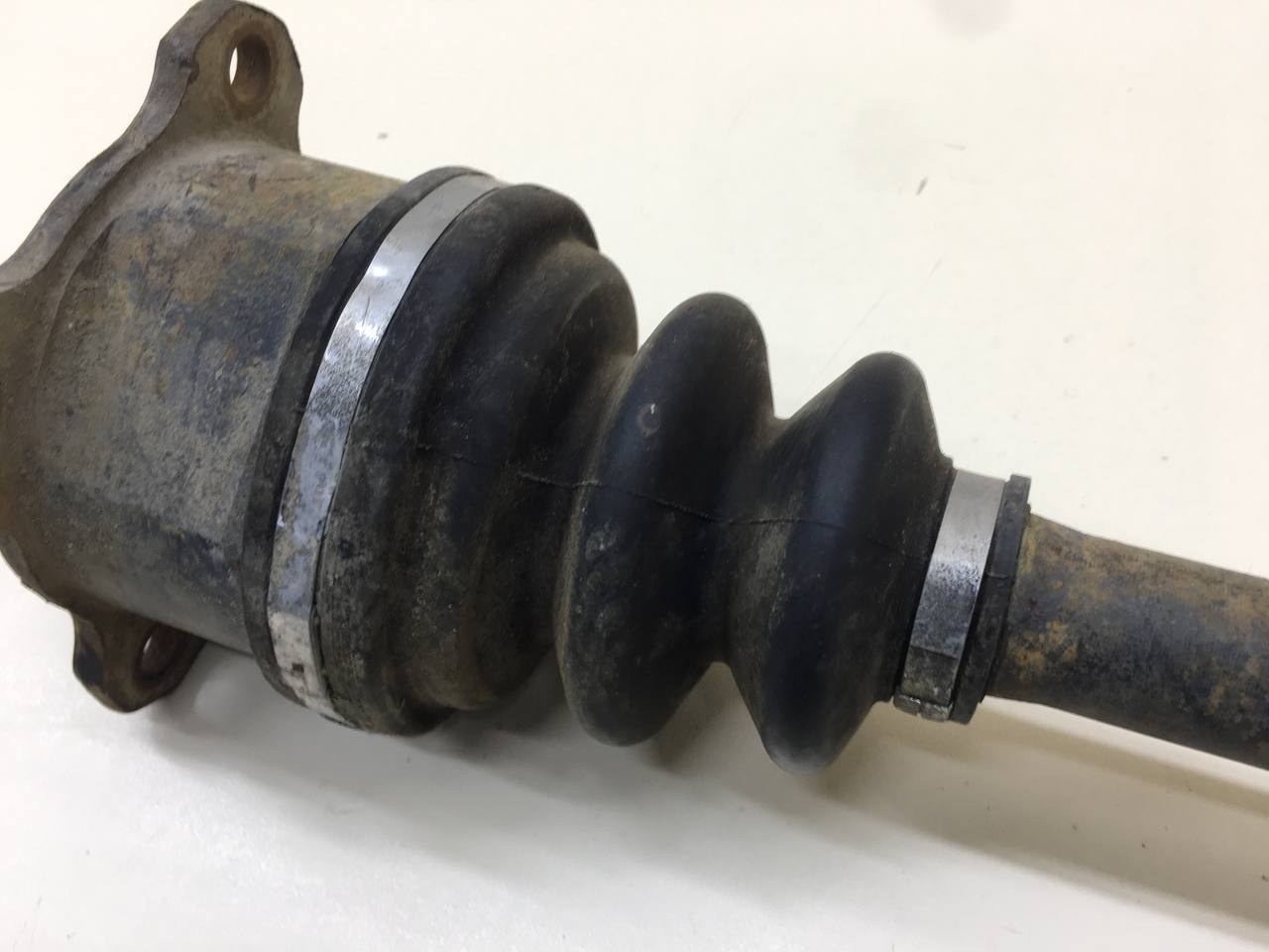 Полуось задняя Lexus RX 300 (XU10) 1997-2003