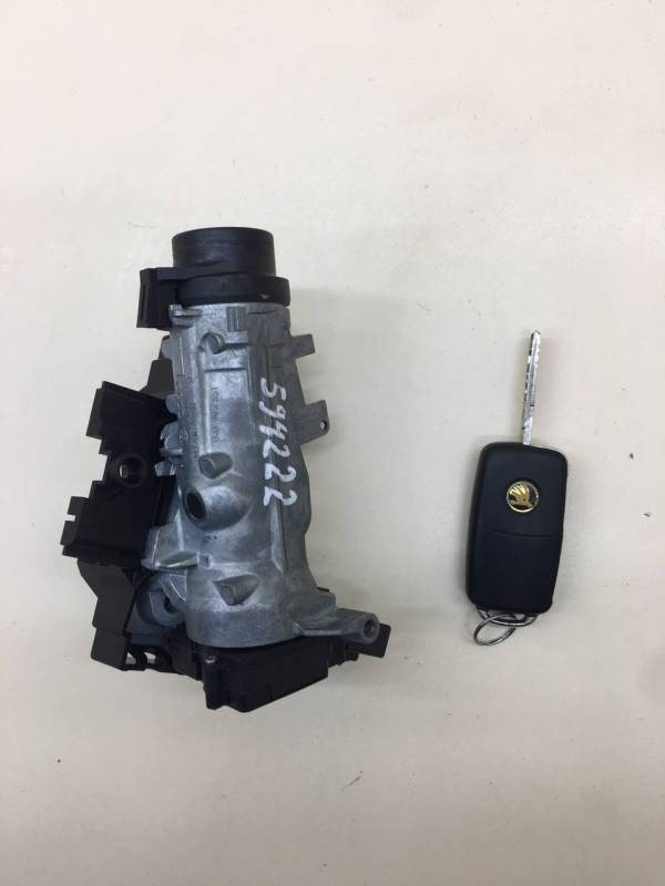 Замок зажигания Skoda Rapid 2012-2020