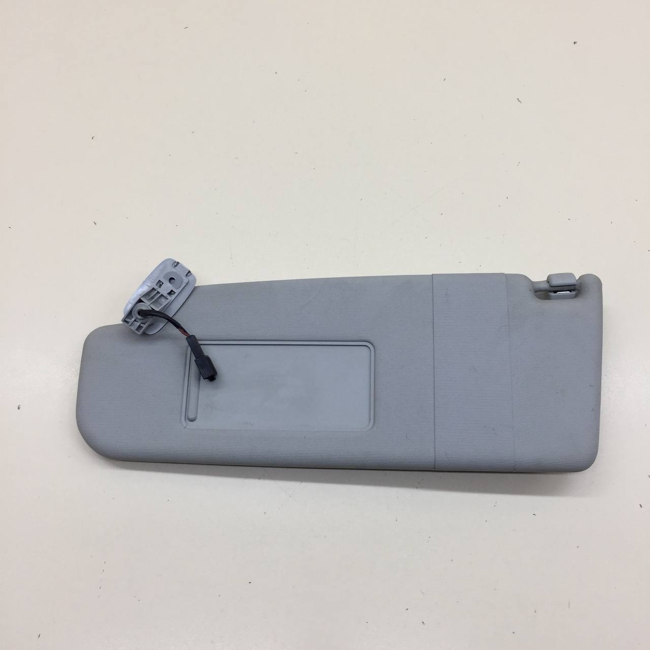 Козырек солнцезащитный (внутри) Volkswagen Passat B7 2011-2015