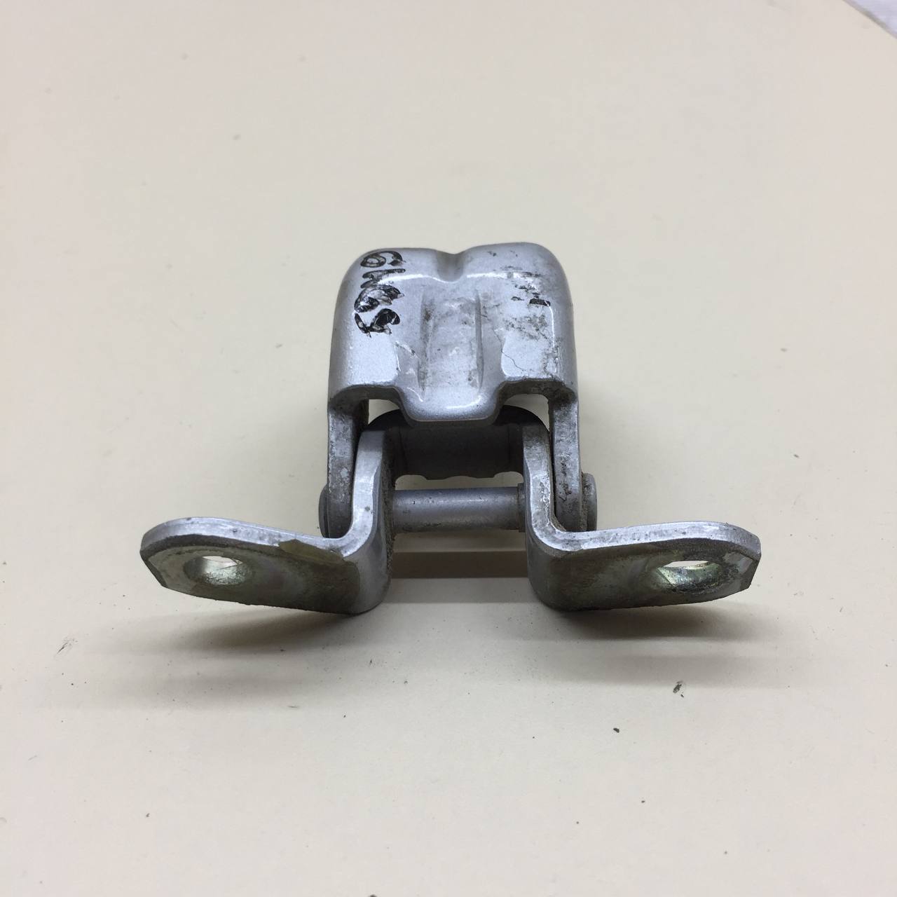 Петля двери передней правой нижняя Nissan Maxima (a36) 2015-2023