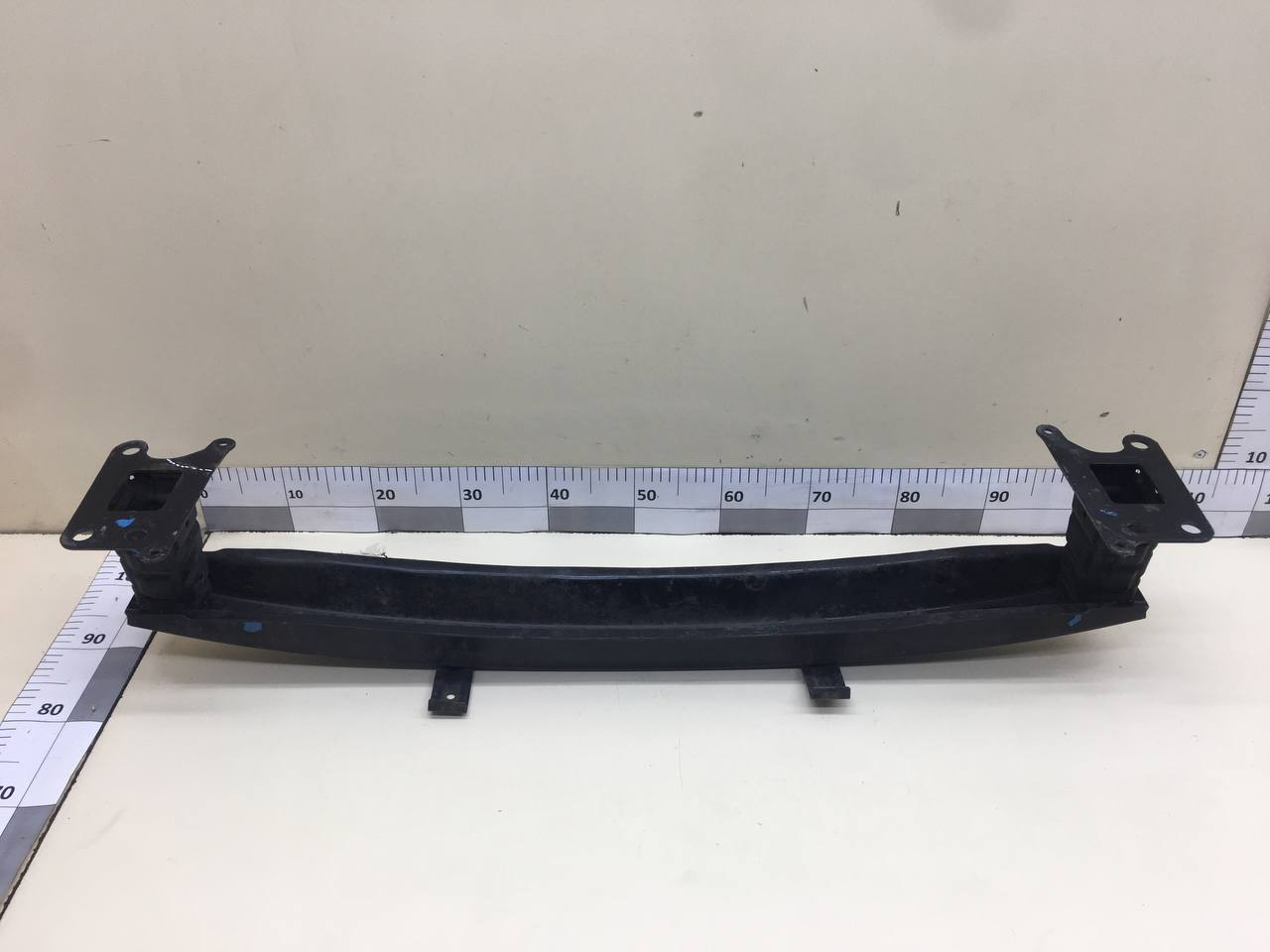 Усилитель переднего бампера Skoda Fabia (5J) 2007-2014