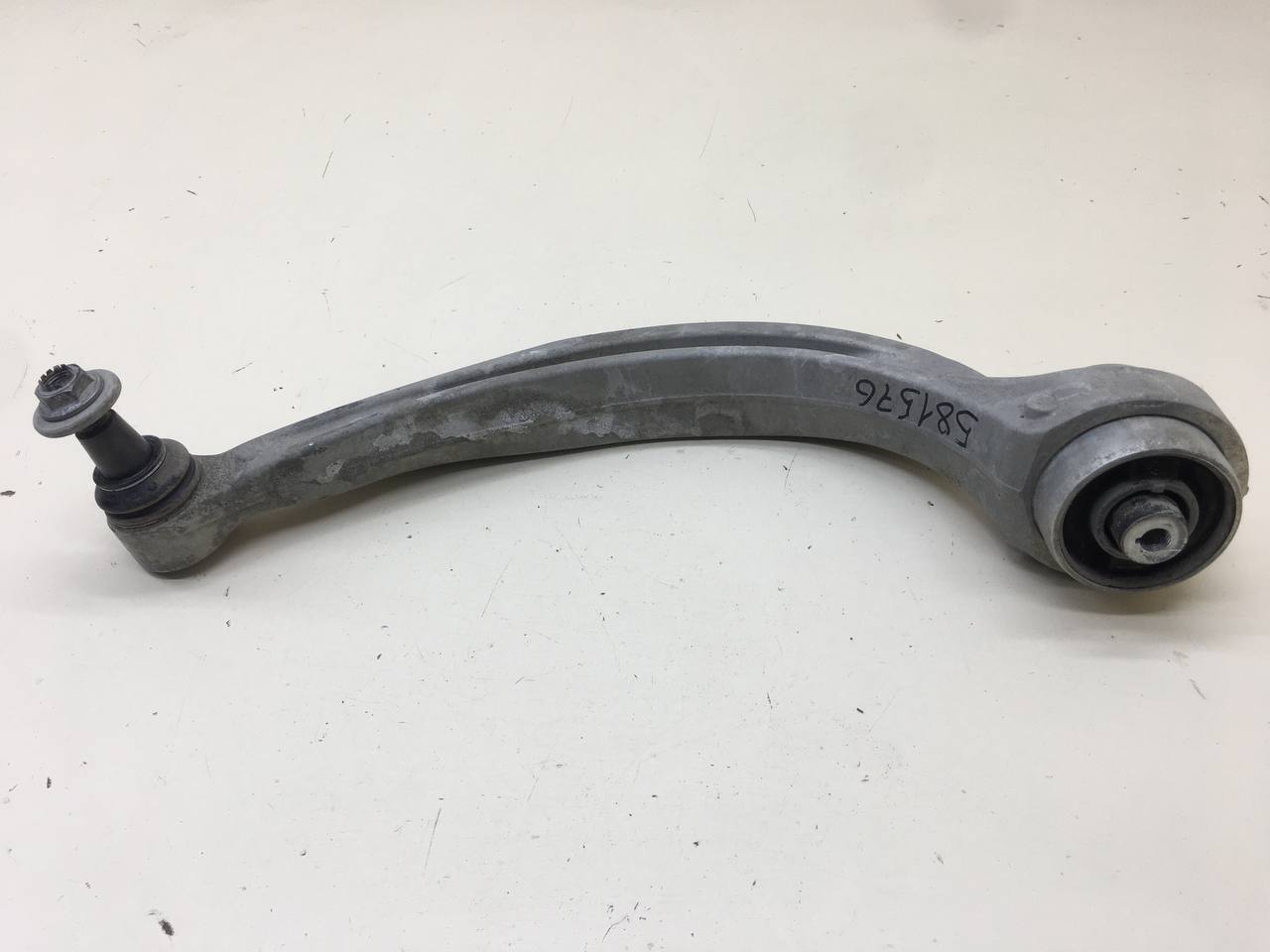 Рычаг передний правый Porsche Cayenne 2017>