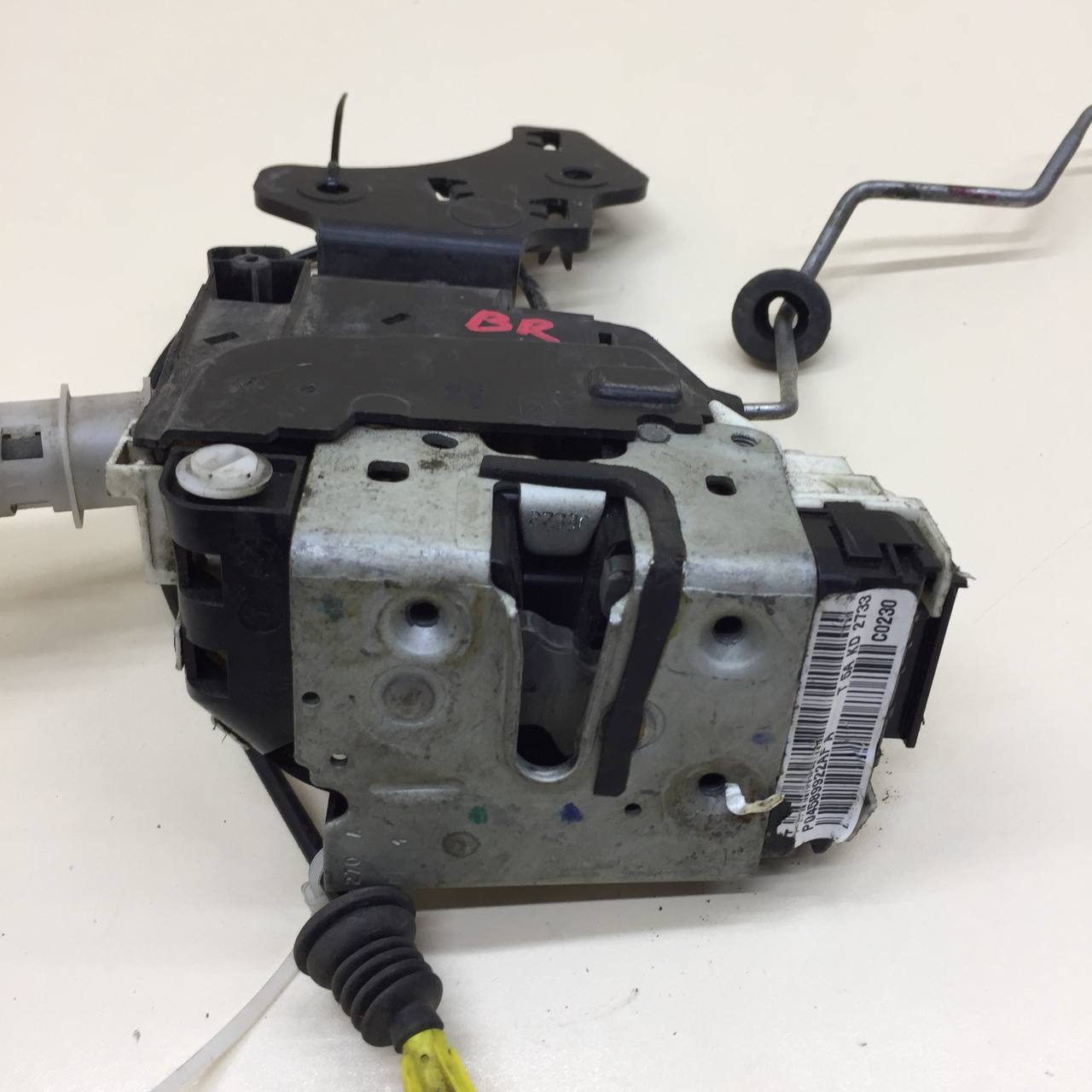 Замок двери задней правой Jeep Grand Cherokee (WK2) 2010>