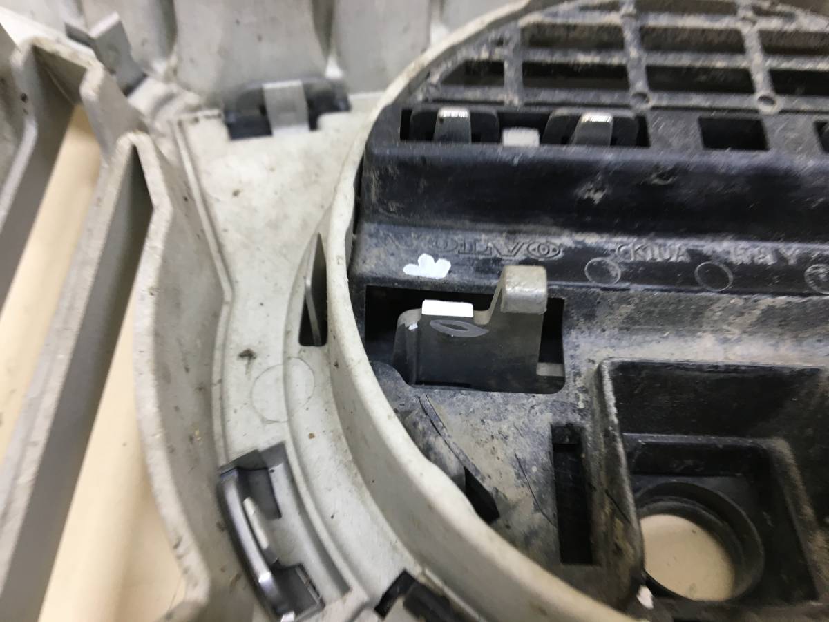 Решетка радиатора Volvo XC90 2015>