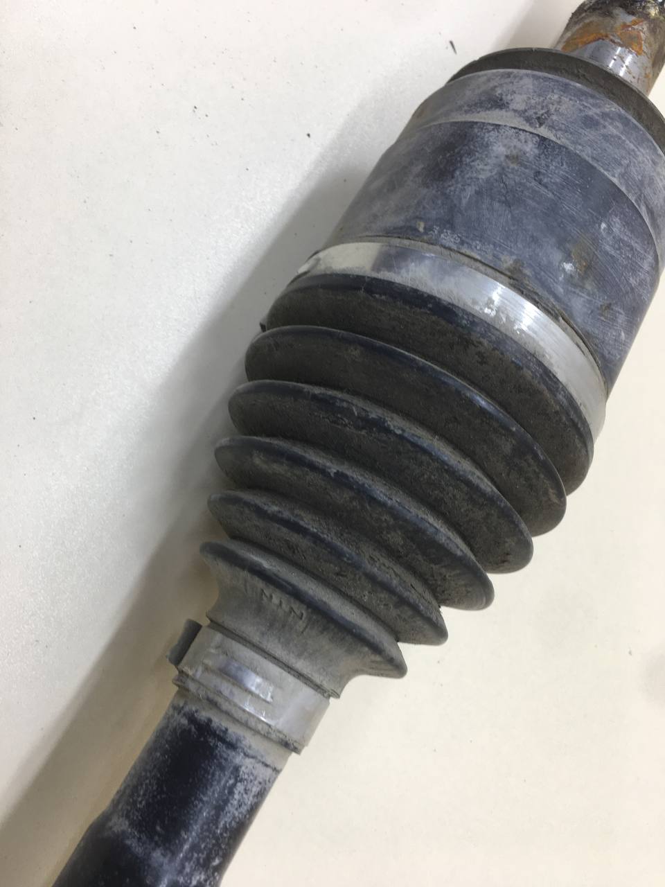 Полуось задняя левая Mercedes-Benz R-Class (W251) 2005>