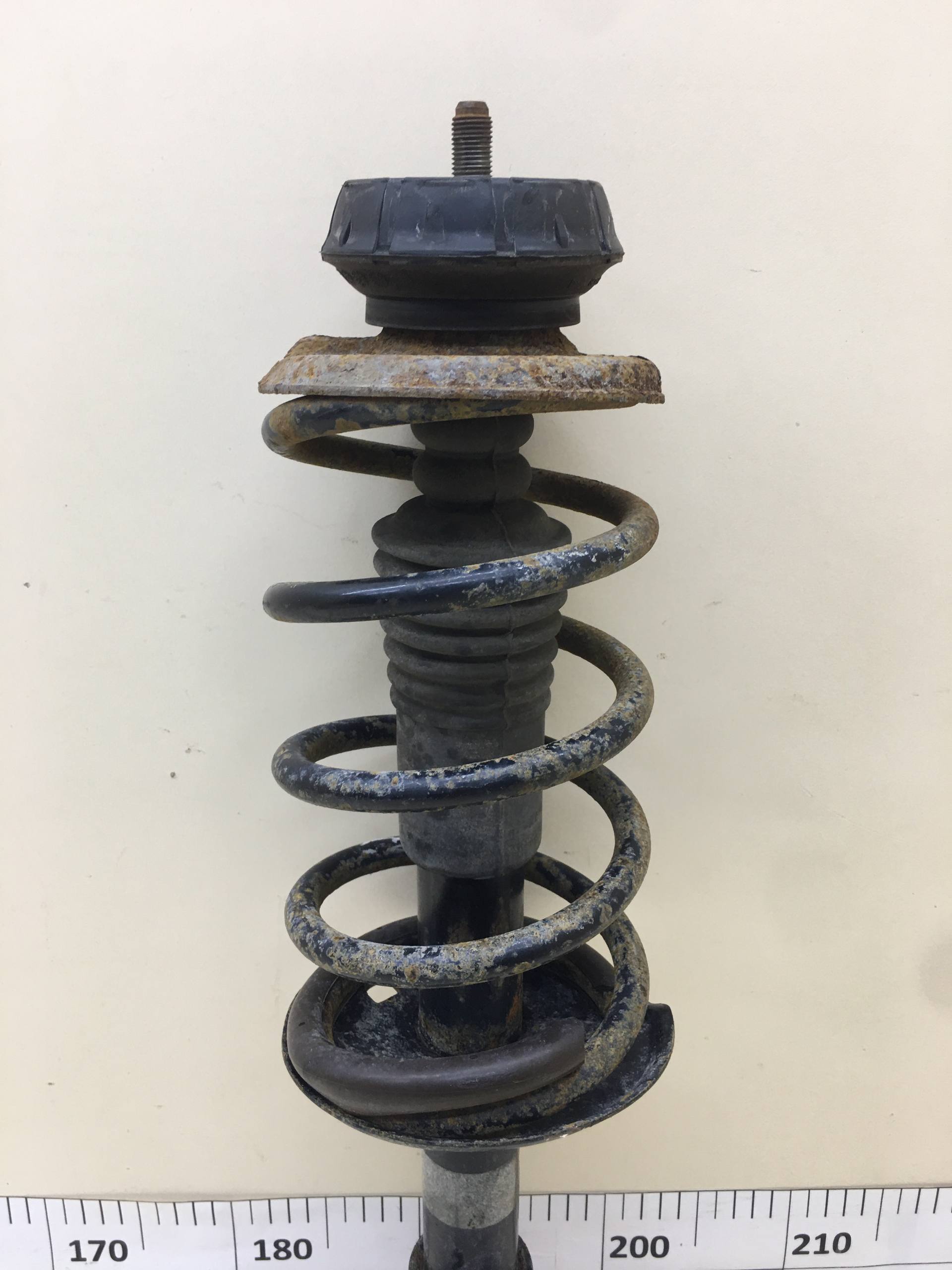 Амортизатор передний Renault Logan (1) 2005-2014