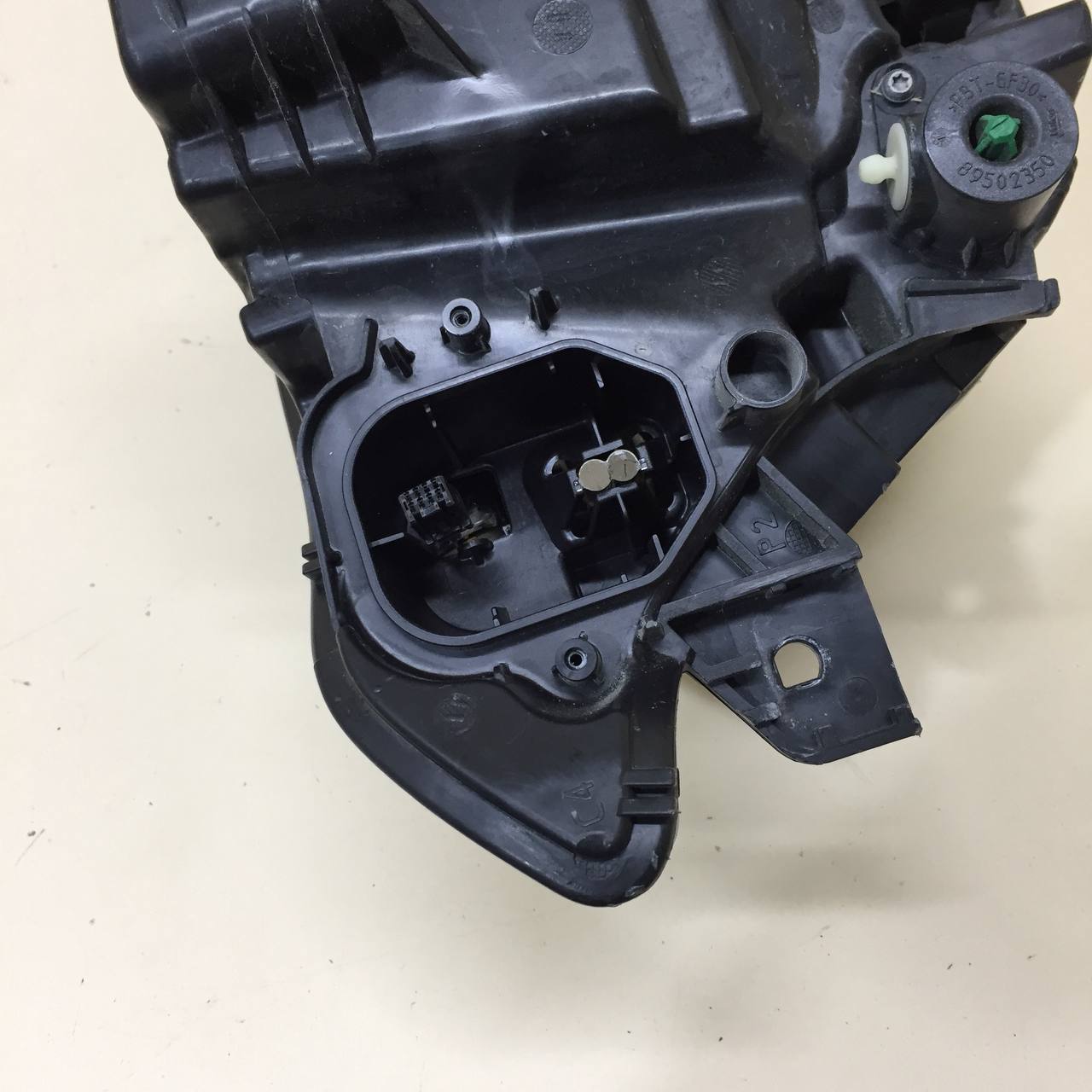 Фара левая Volvo XC90 2015>