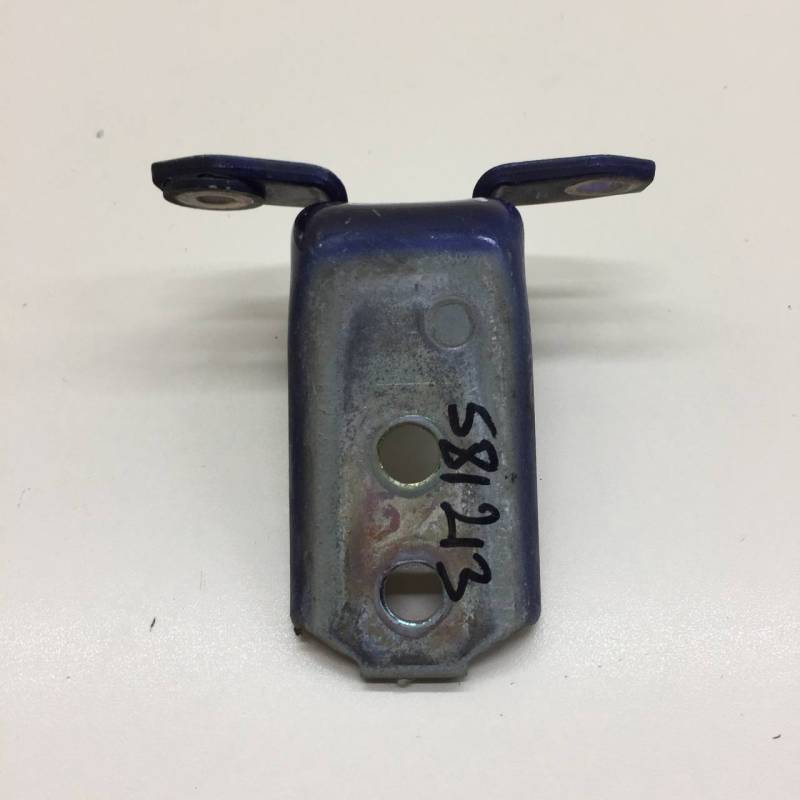 Петля двери передней правой верхняя Suzuki Liana 2001-2007