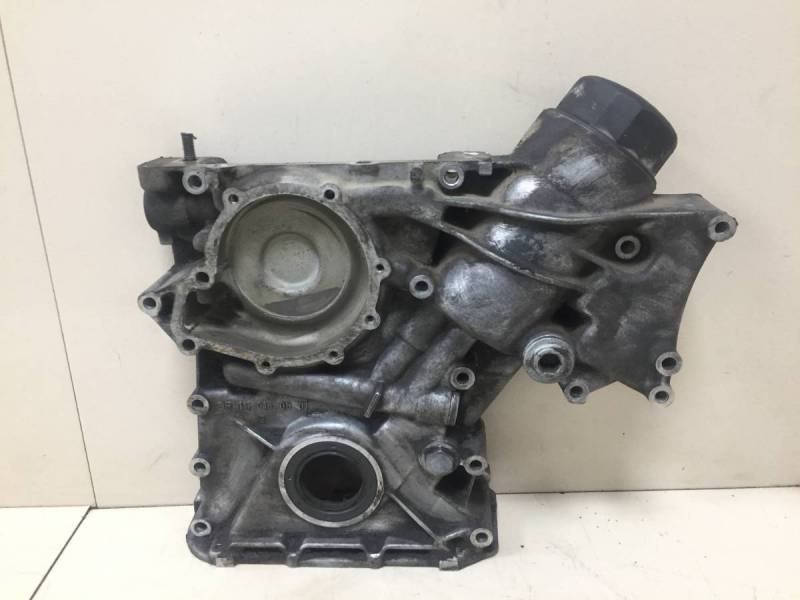 Крышка двигателя передняя Mercedes-Benz C-Class (W202) 1993-2000