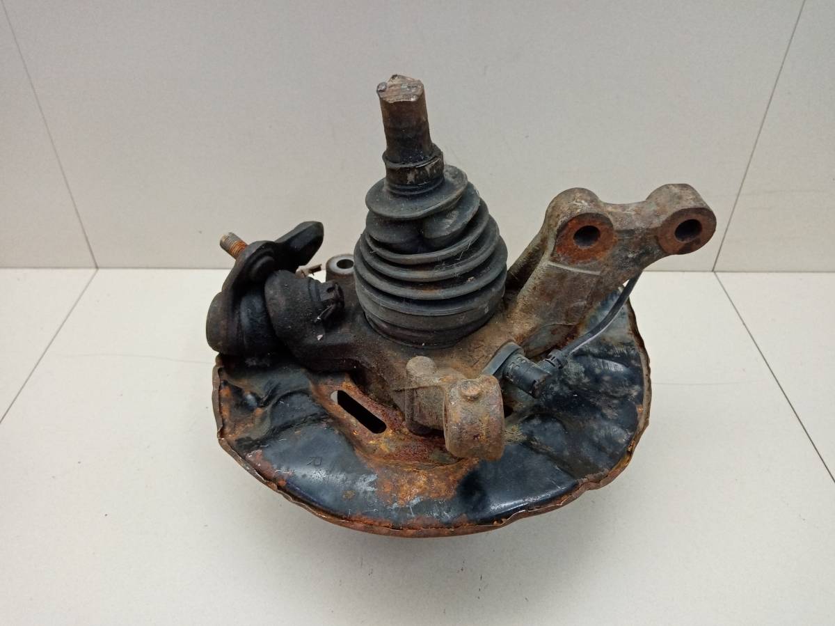 Кулак поворотный передний правый Toyota Allion (T240) 2001-2007