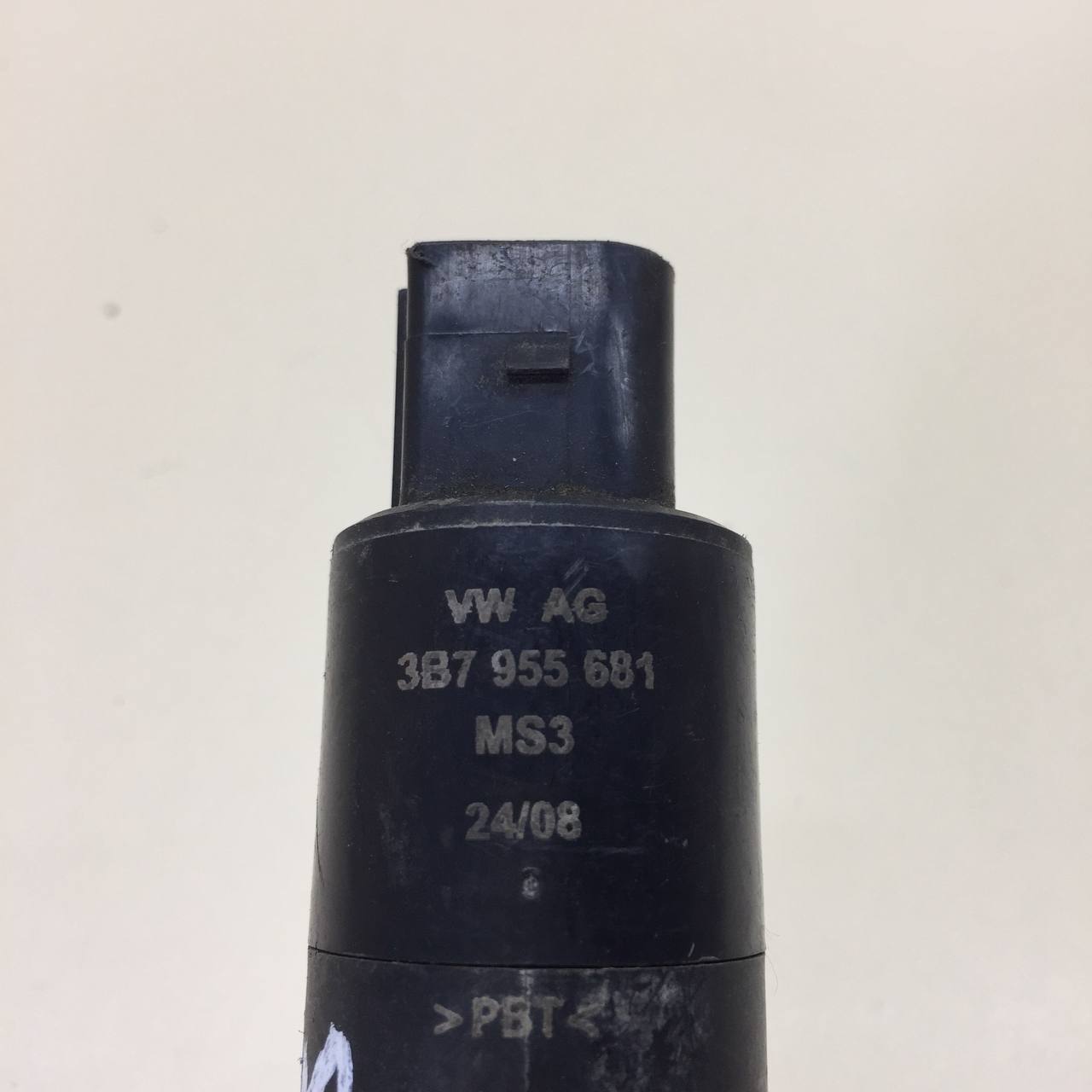 Насос омывателя фар Volkswagen Jetta (A5) 2006-2011