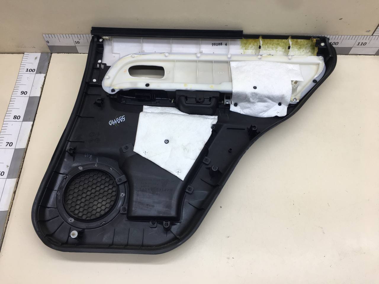 Обшивка двери задней левой Suzuki Grand Vitara 2005-2015