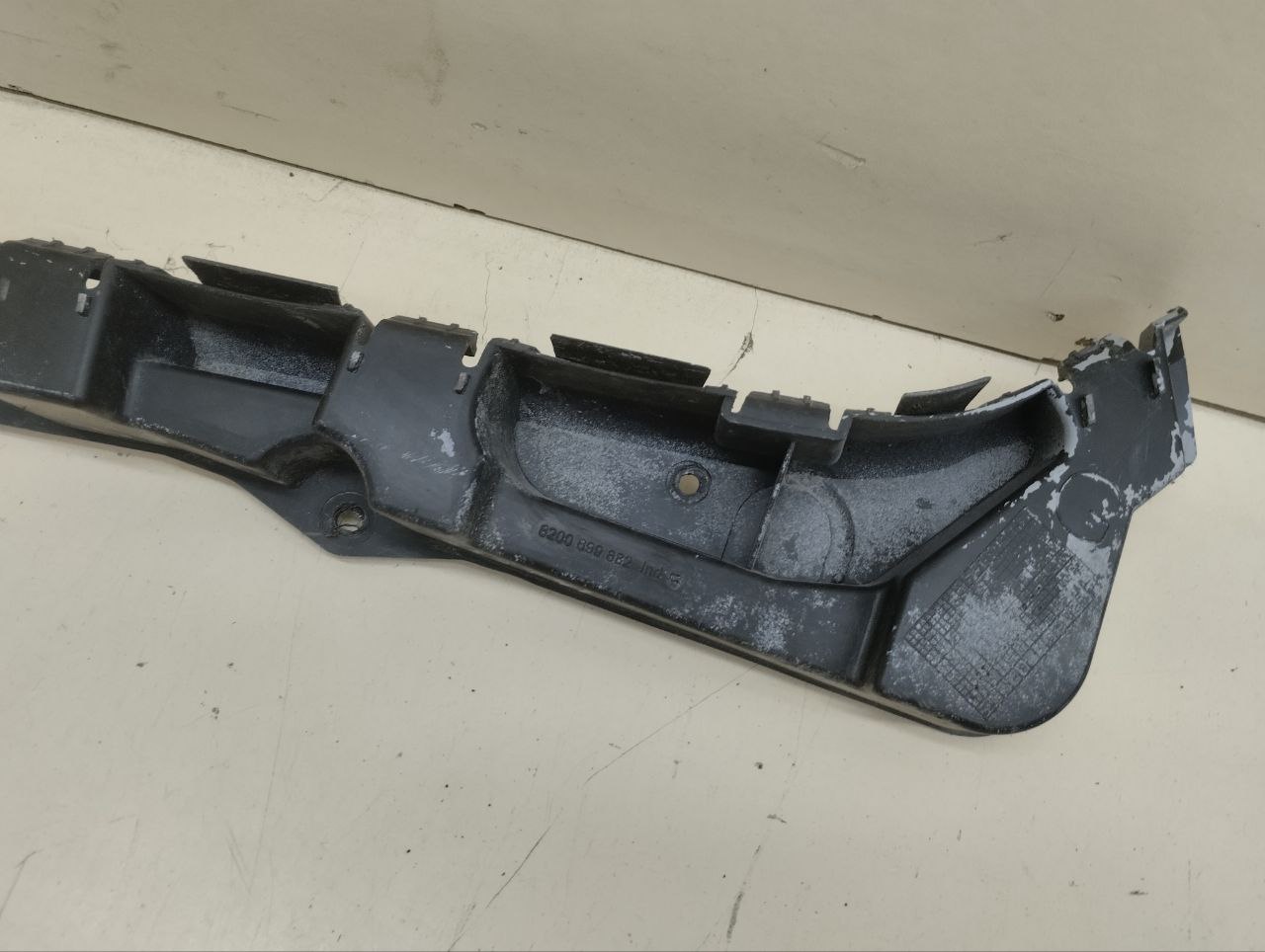 Кронштейн заднего бампера левый Renault Symbol (2) 2008-2012