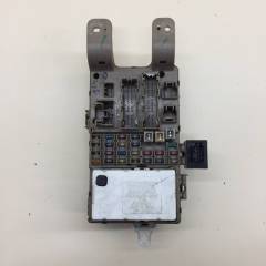 Блок предохранителей Toyota Corolla E120 2001-2007