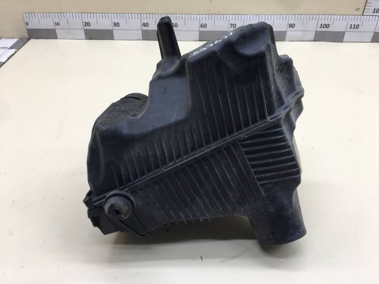 Корпус воздушного фильтра Renault Megane (2) 2002-2009