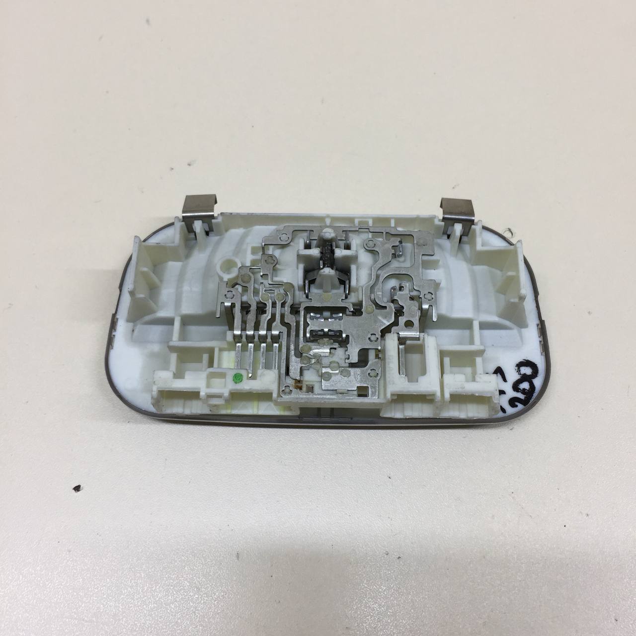 Плафон салонный Citroen Grand C4 Picasso 2006-2014