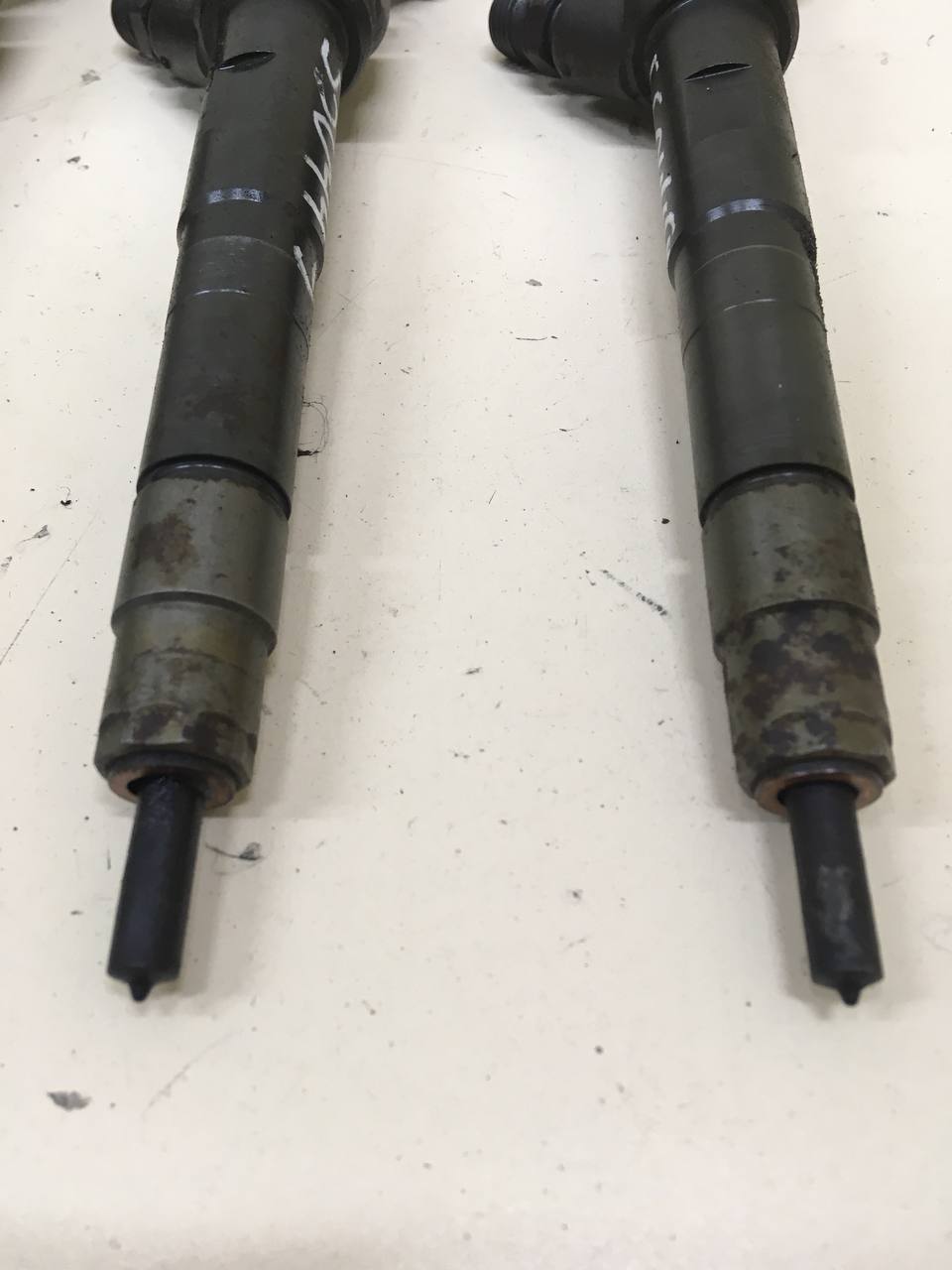 Форсунка дизельная электрическая Jaguar XE (760) 2014-2021