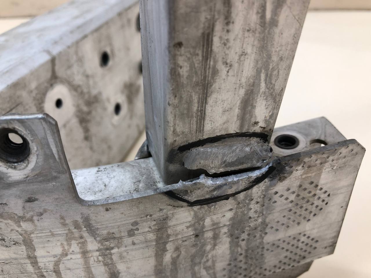 Усилитель переднего бампера BMW X7 G07 2018>