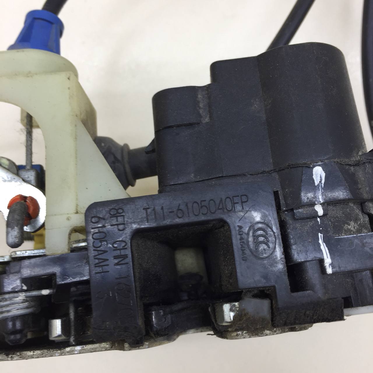 Замок двери передней правой Chery Tiggo 3 2014-2020