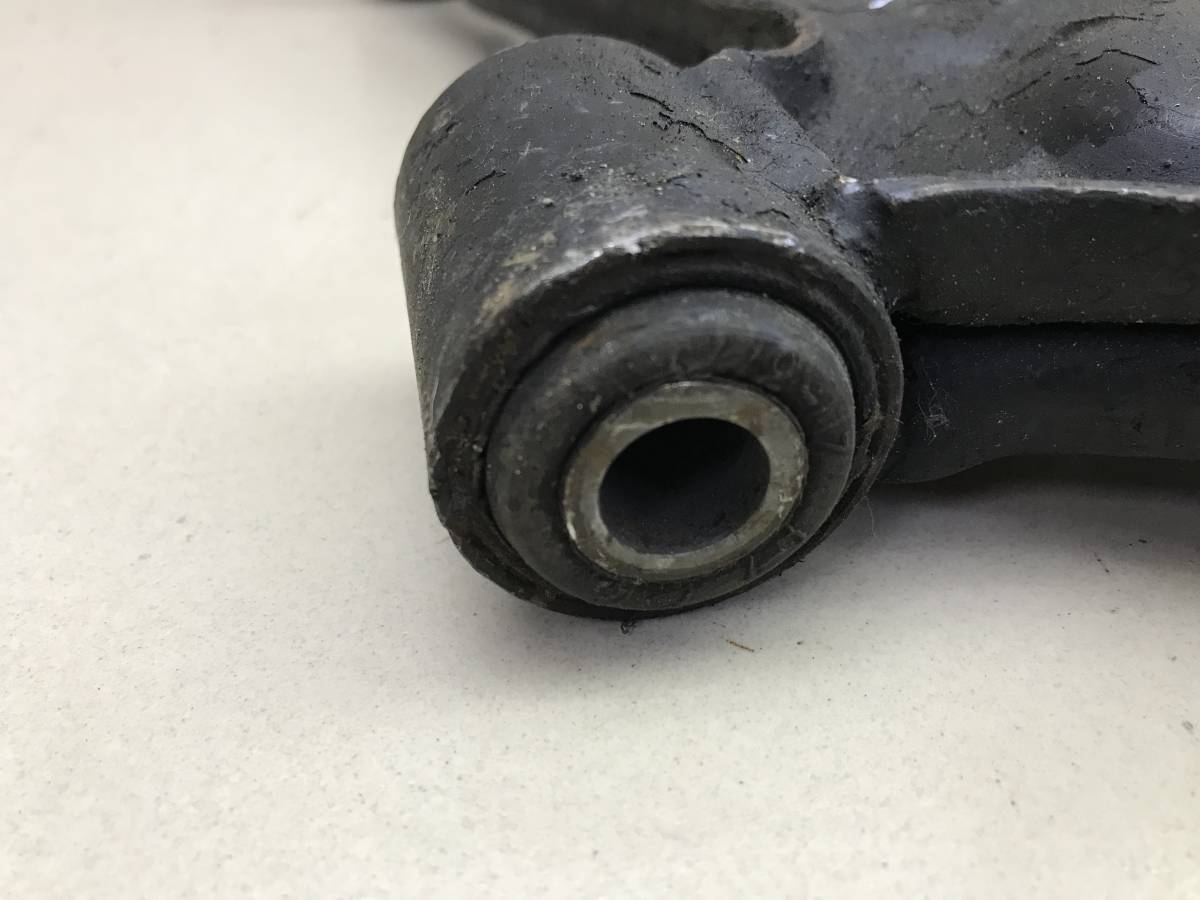 Рычаг передний правый Nissan Pulsar (N15) 1995-2000