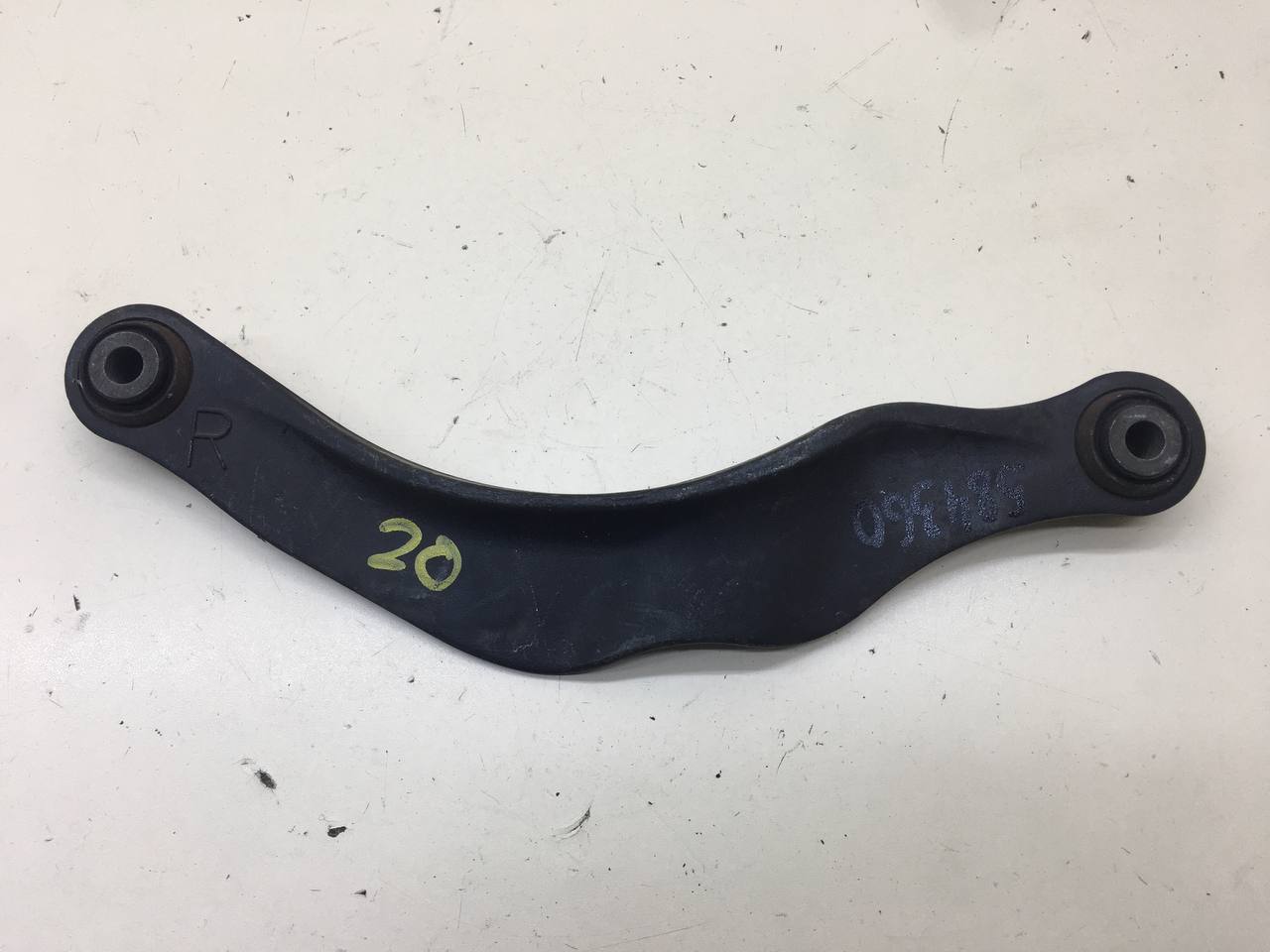 Рычаг задний верхний правый Volvo XC60 2008-2017