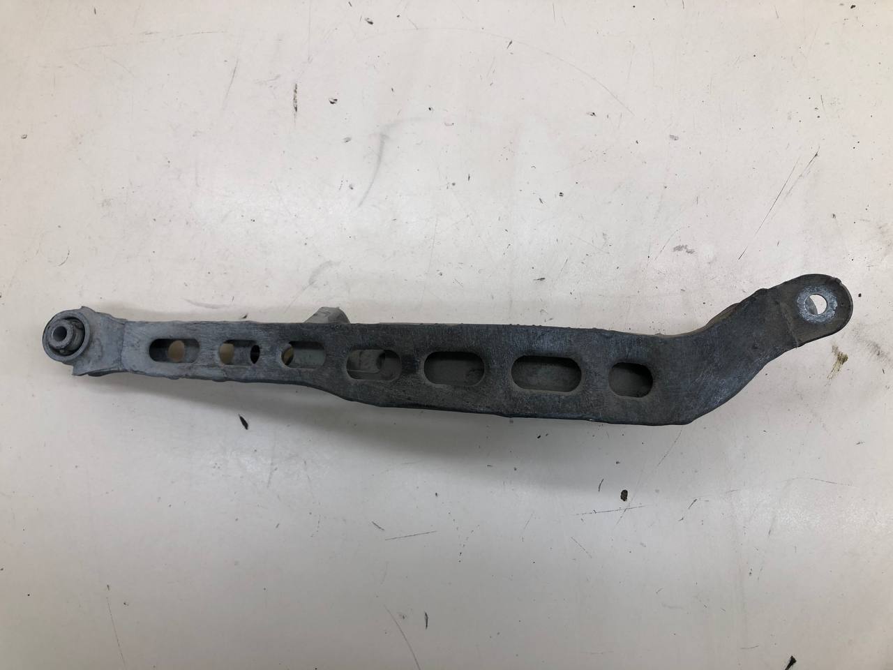 Рычаг задний поперечный BMW X3 E83 2004-2010