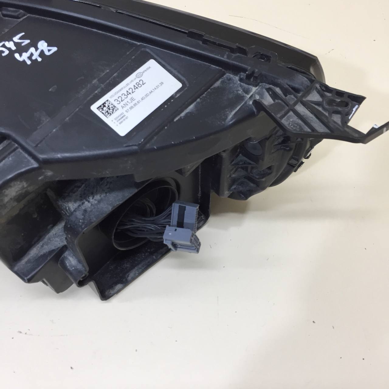 Фара левая Volvo XC90 2015>