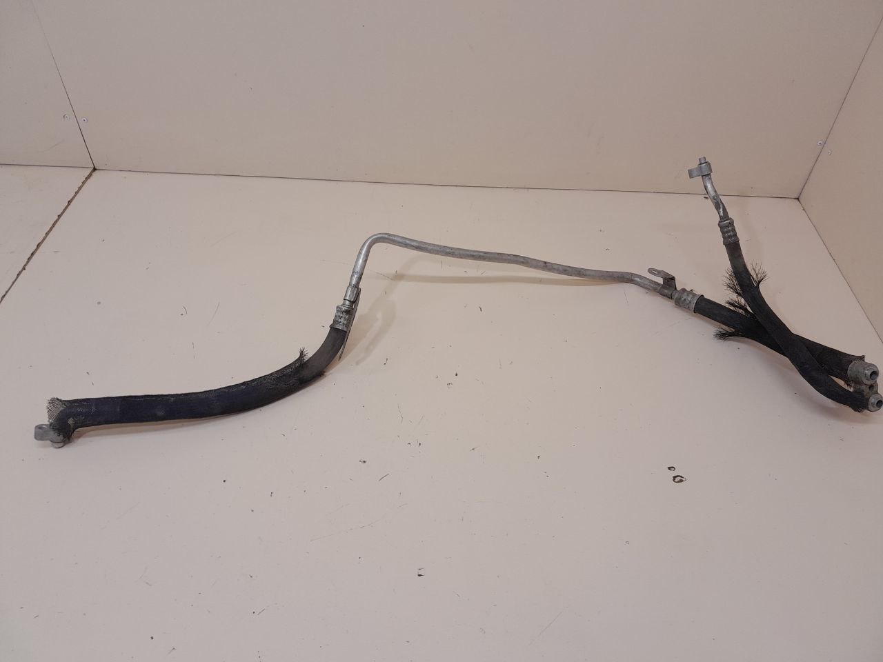 Трубка кондиционера Chevrolet TrailBlazer (GMT360) 2001-2010