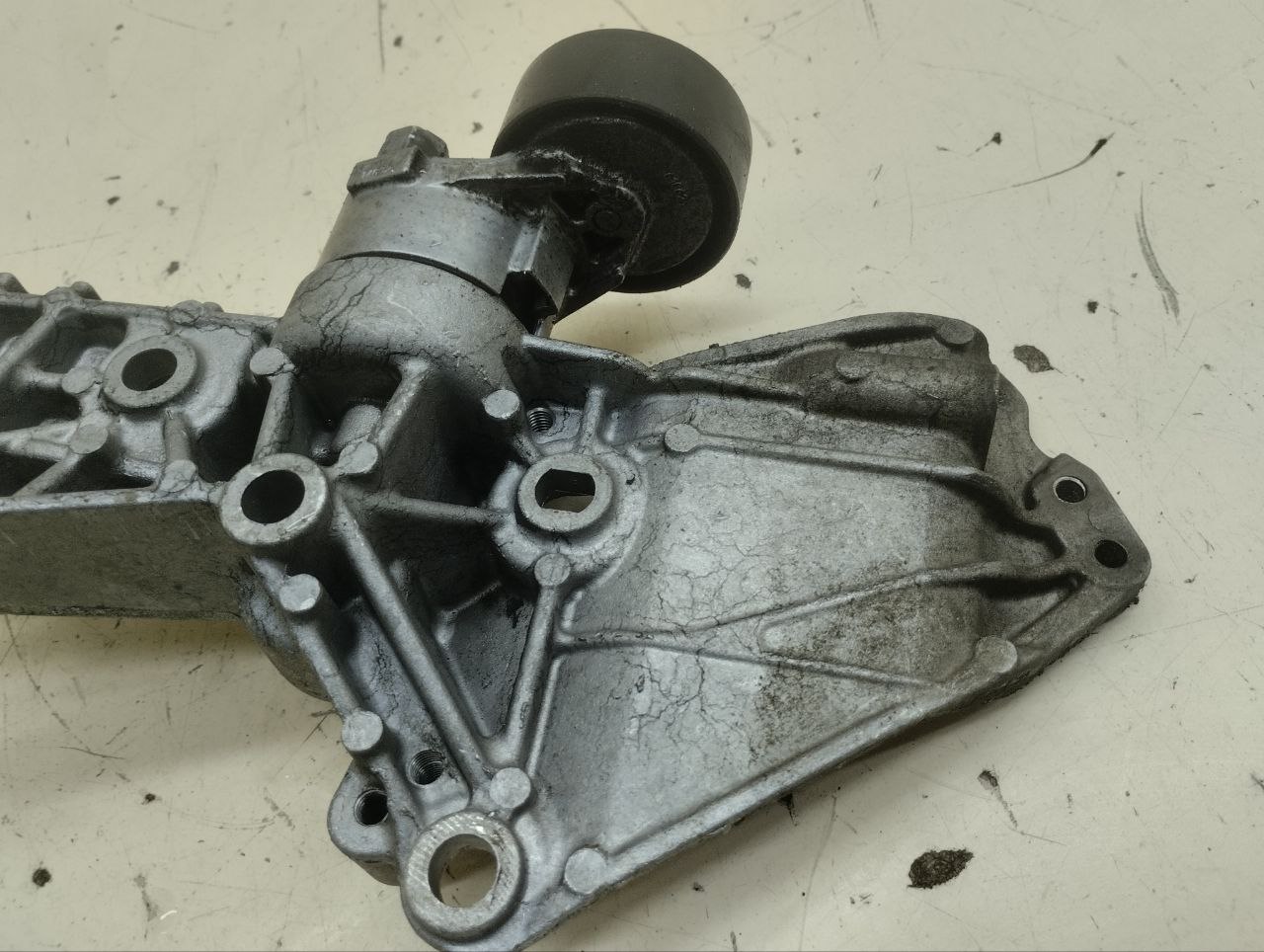 Кронштейн генератора Renault Duster (HSA, HSM) 2012>