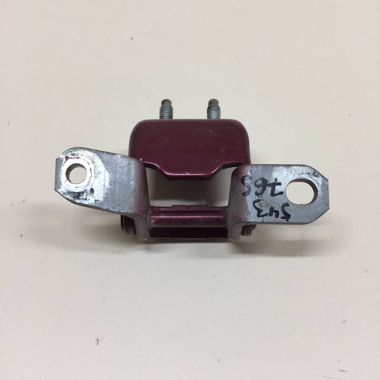 Петля двери задней левой верхняя Suzuki Grand Vitara 2005-2015