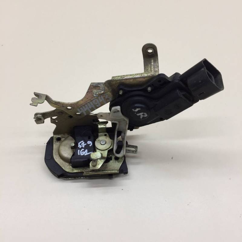 Замок двери задней правой Lifan Solano 1 2008-2016