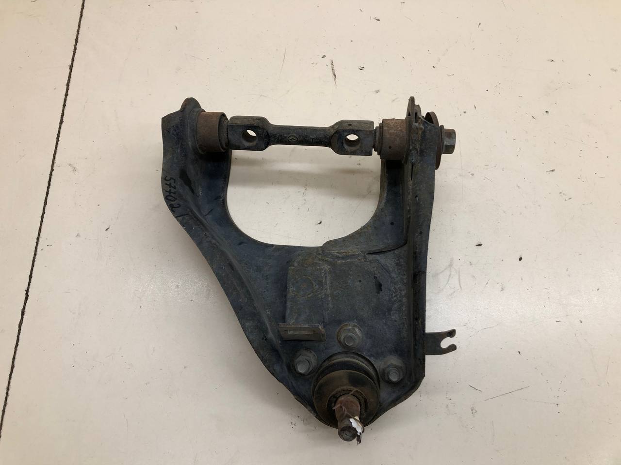 Рычаг передний верхний левый Great Wall H3 2010-2016