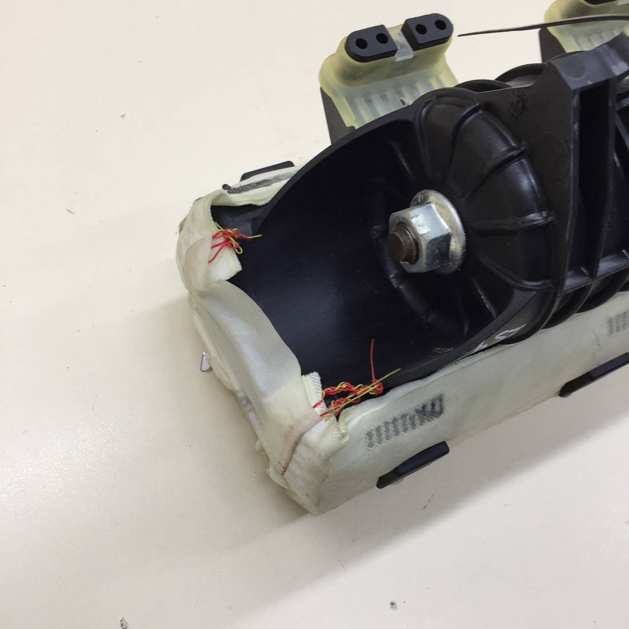 Подушка безопасности в рулевое колесо Opel Vectra (C) 2002-2008