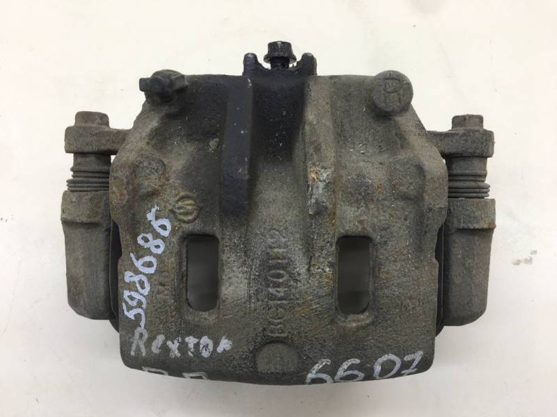 Суппорт передний правый SsangYong Rexton 2 2006-2012