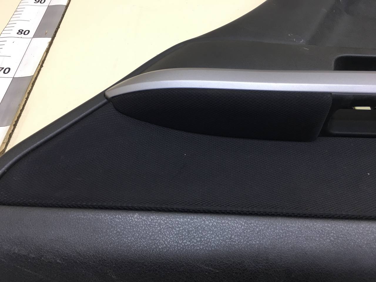 Обшивка двери задней правой Suzuki Grand Vitara 2005-2015