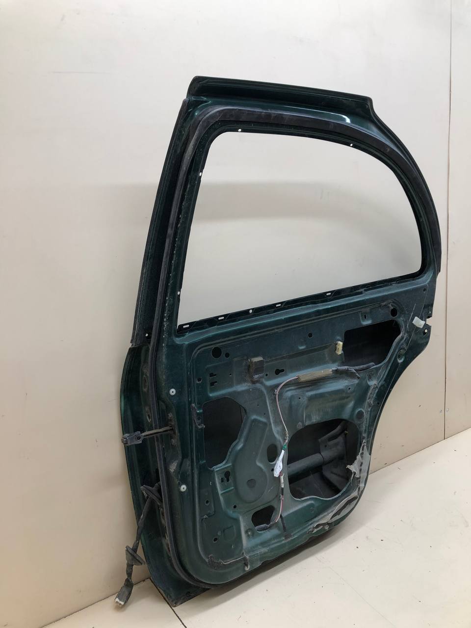 Дверь задняя правая Nissan Almera (N15) 1995-2000